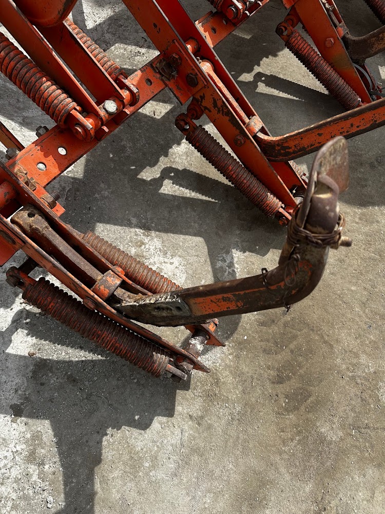 تشليح سمو الوطن لقطع غيار المستعمل بانواعها في خميس مشيط