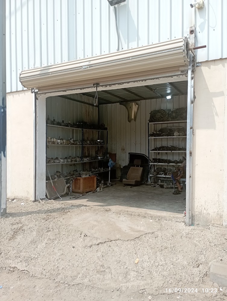 موسسة ركن النهضة لبيع القطع الغيار المستعملة قطع غيار مستورده في ابو عريش