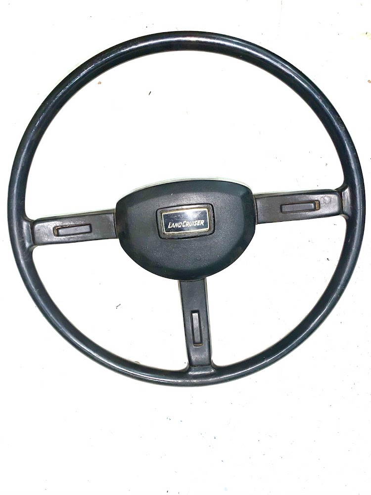 قطع وديكورات نوادر في خميس مشيط