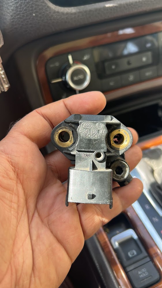 ركن الكار لقطع الغيار الاودي والبورش والفلكس واجن في الرياض