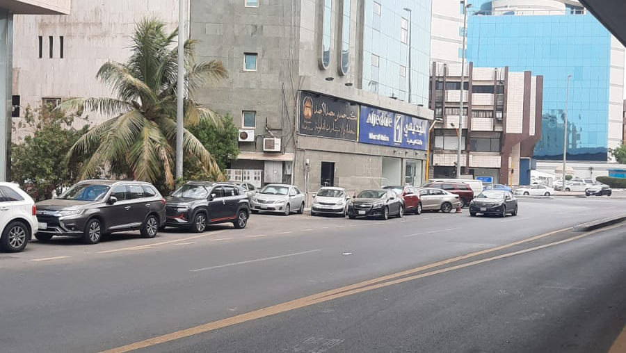 المسار الحديث لقطع غيار السيارات في جدة