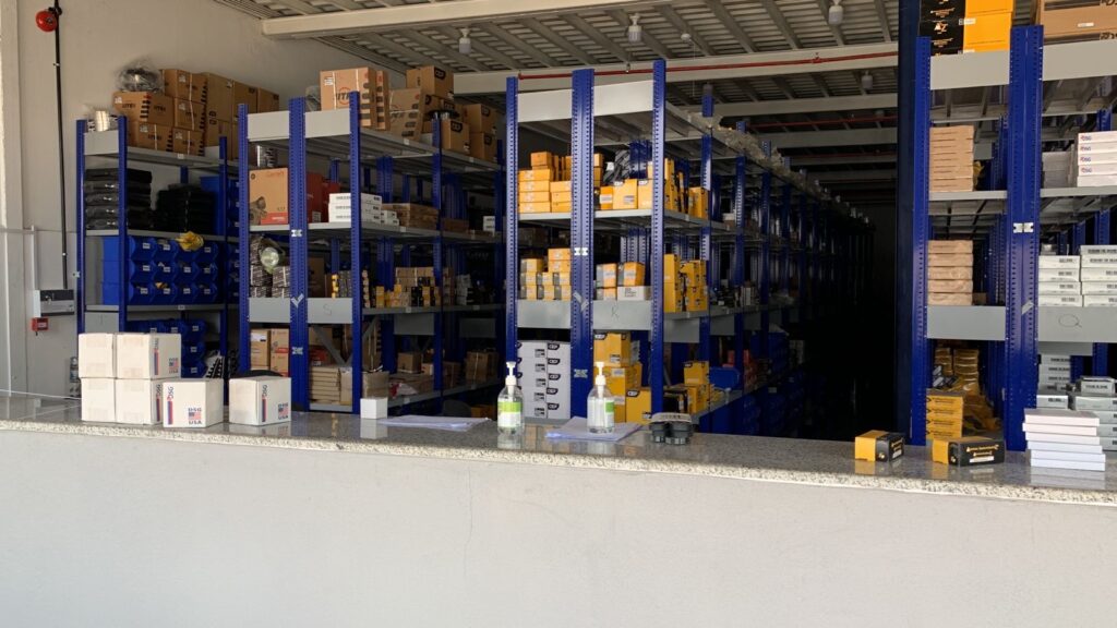 شركة سلطان محمد العريفي لقطع غيار المعدات الثقيلة في خميس مشيط