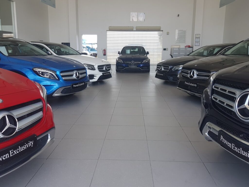 Mercedes-Benz Showroom & Service Center | Juffali في الدمام