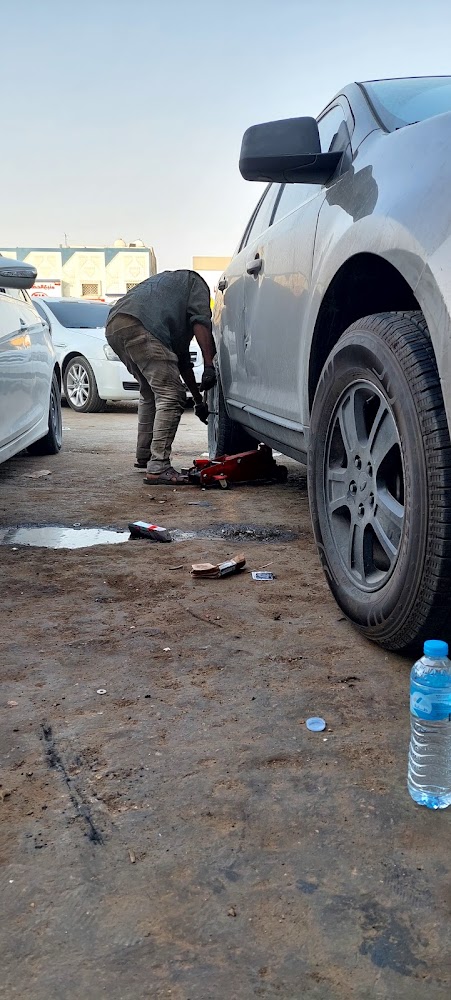 العتيبي لقطع غيار السيارات الامريكية في الرياض