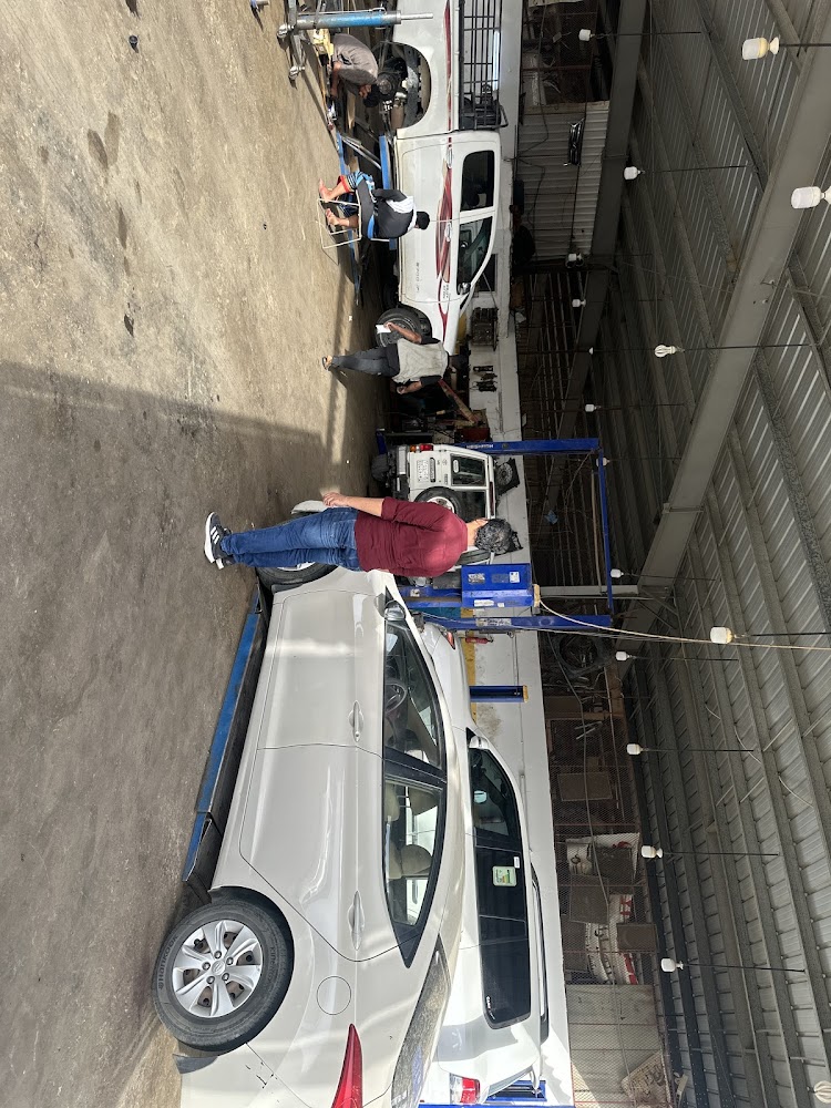 مركز تطوير المركبة لبيع قطع الغيار مستعمله في صبيا