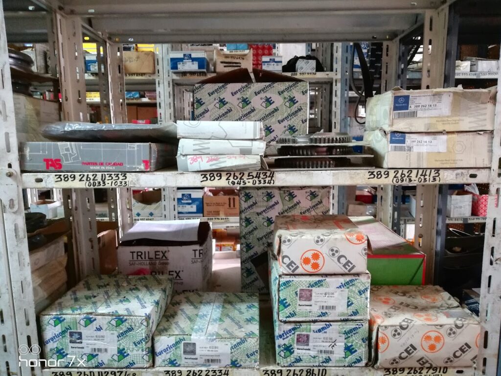 Al Fahmy for Mercedes في خميس مشيط