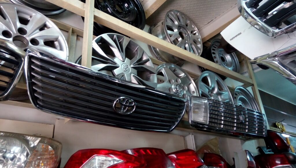 الرحيلي لقطع غيار السيارات المستعملة في الجموم