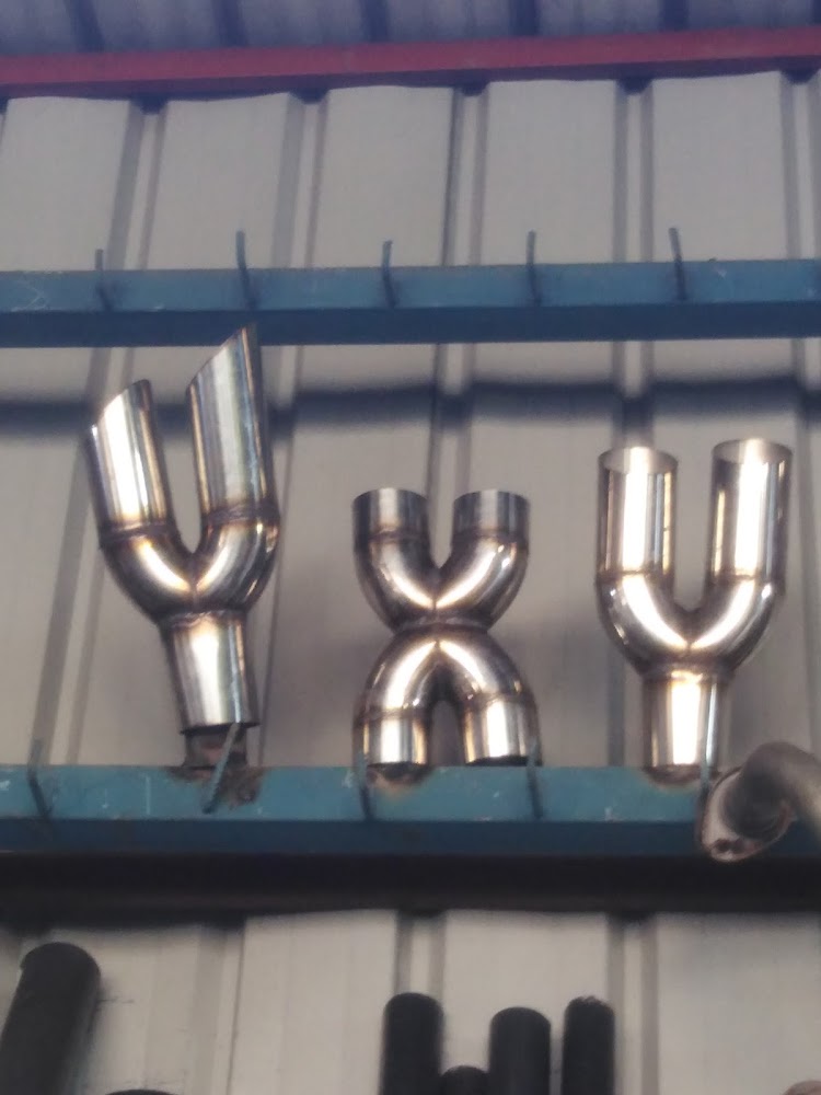 بن منصور لقطع الغيار الأمريكي في ابها