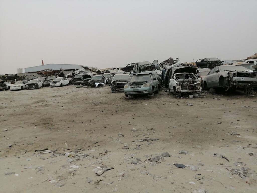 Scrap Cars Area في الجبيل