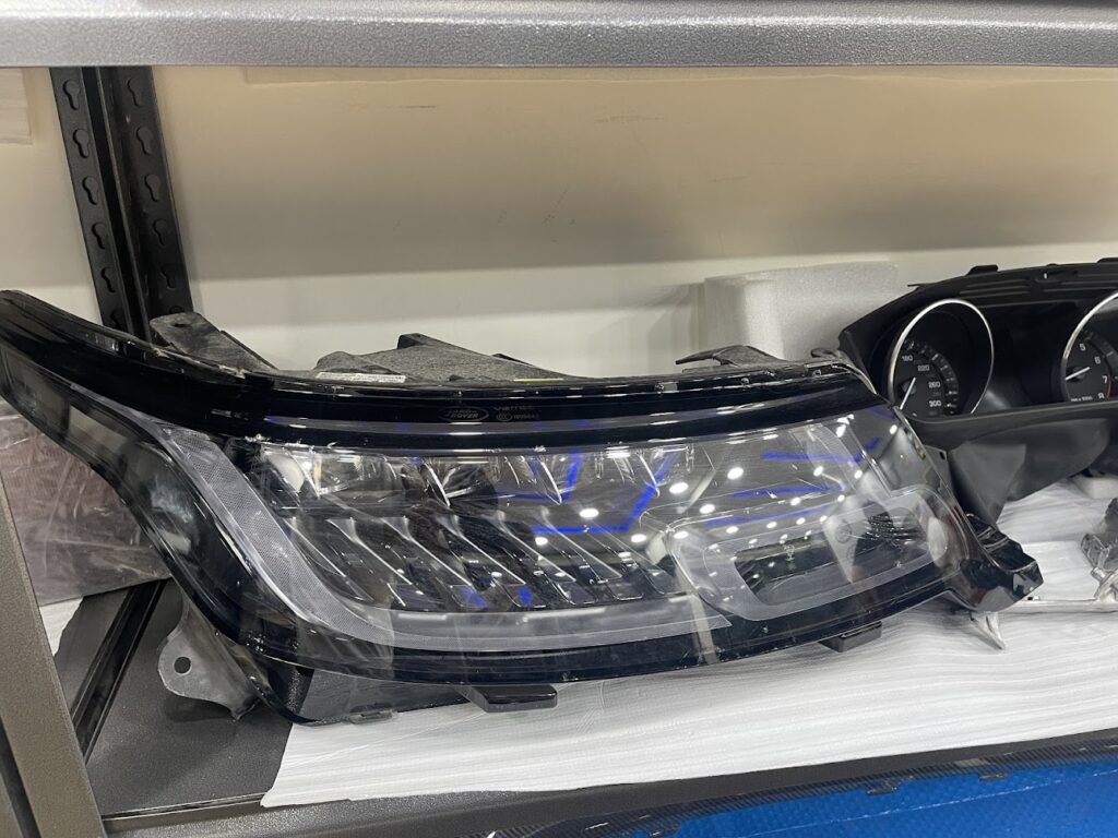 نجوم الرنج التجاريه لبيع قطع غيار رنج روفر وجاكوار في صفوى