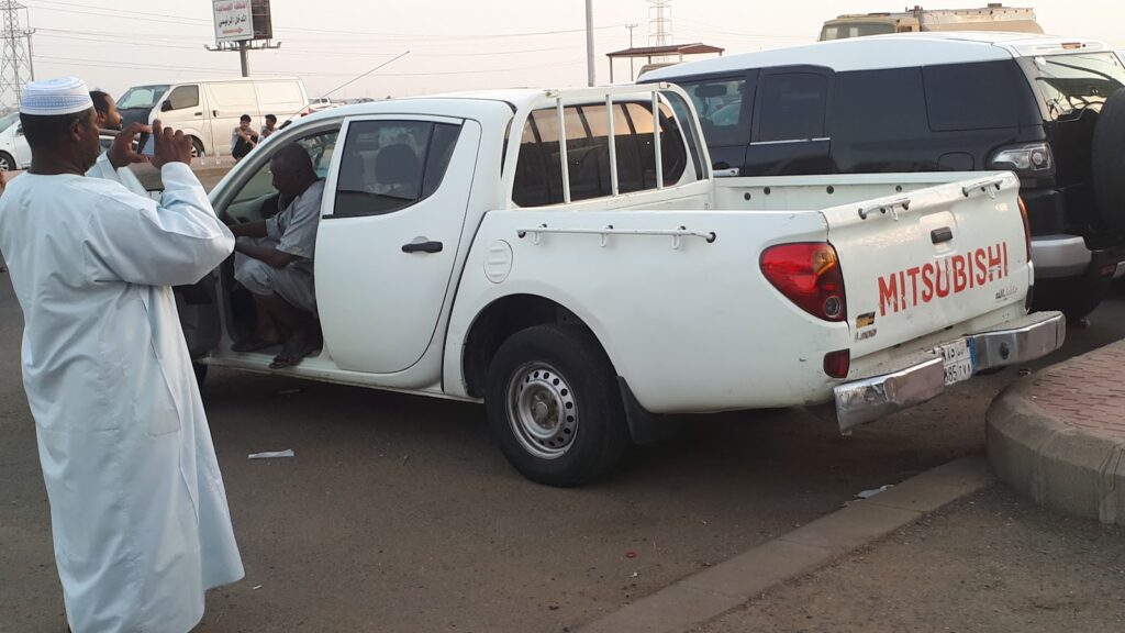 عبدالعزيز لزينة السيارات في جازان