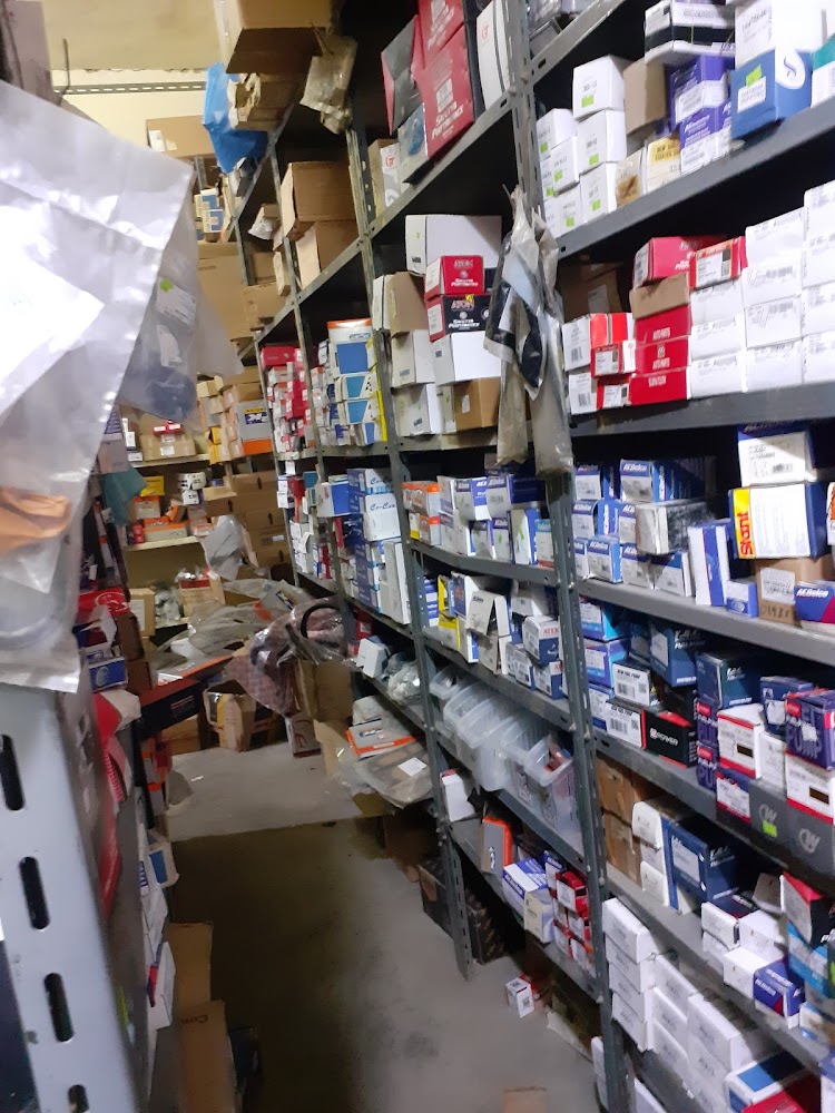 Toyata Nissan gmc Hyundai قطع غيار الخزيم في الخفجي