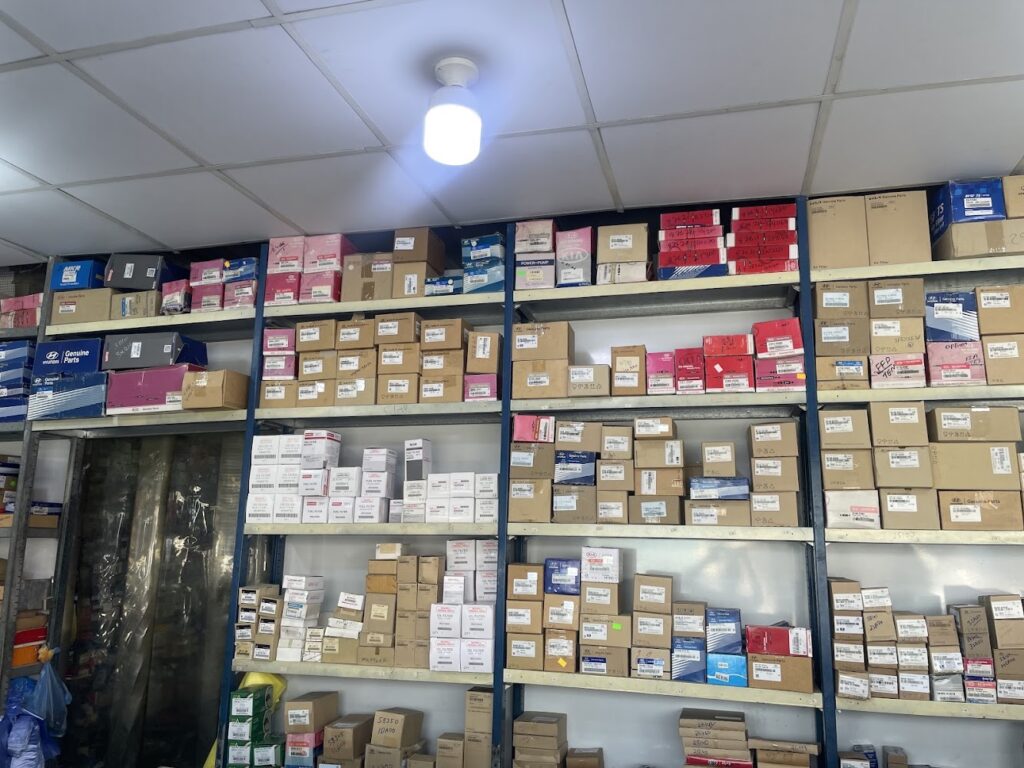 مؤسسة يوسف الرشيدي لقطع الغيار في الجبيل