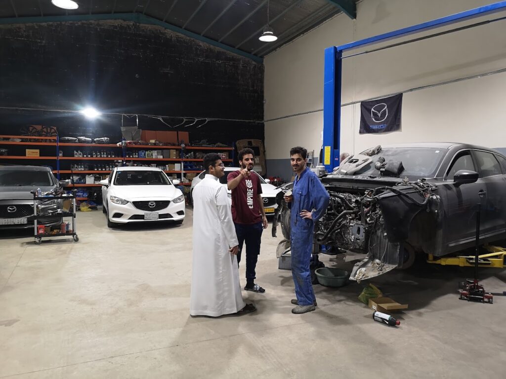 مركز أبو ياسر مازدا 6YS في الرياض