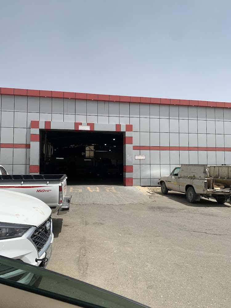 المعجب لصيانة السيارات في الباحة