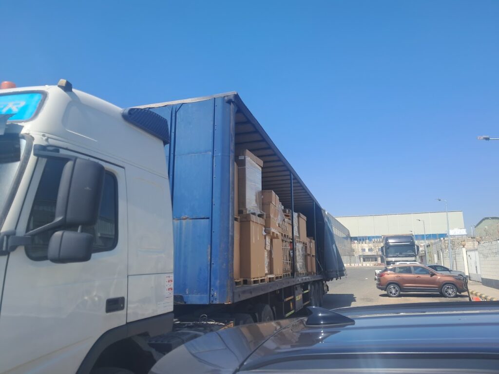 رنج روفر النخيل في الجموم