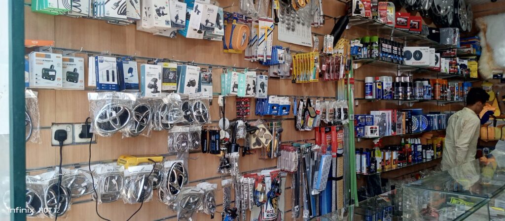 زينه واكسسوارات السيارات في المدينة المنورة